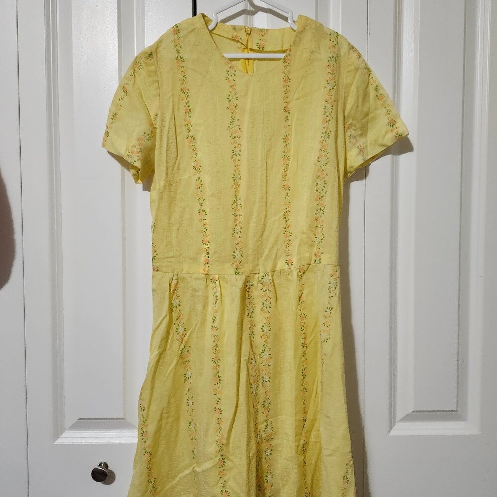 Vintage Mid Century Homemade Yellow Floral Summer Dress